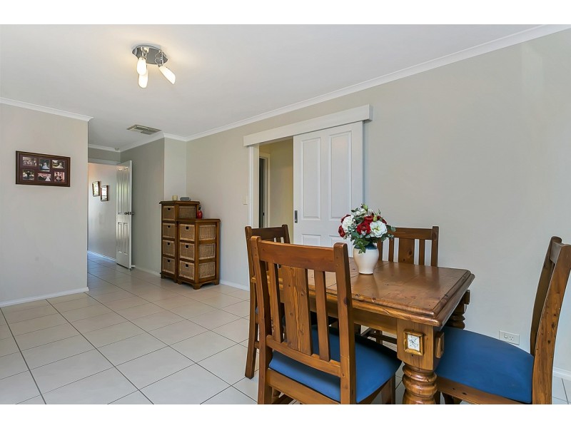 1 Talladira Way, Woodcroft SA 5162