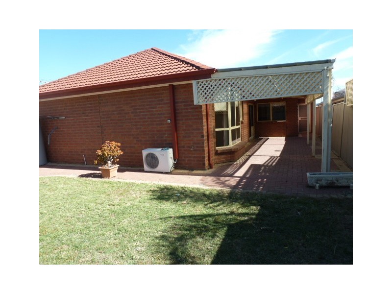 40 Lynton Avenue, Mitchell Park SA 5043