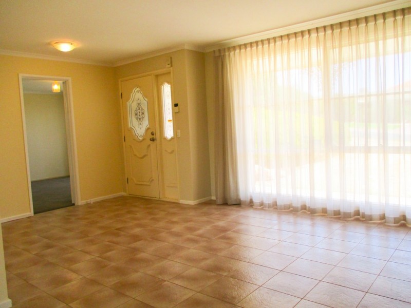 17 Greenfield Rise, Aberfoyle Park SA 5159