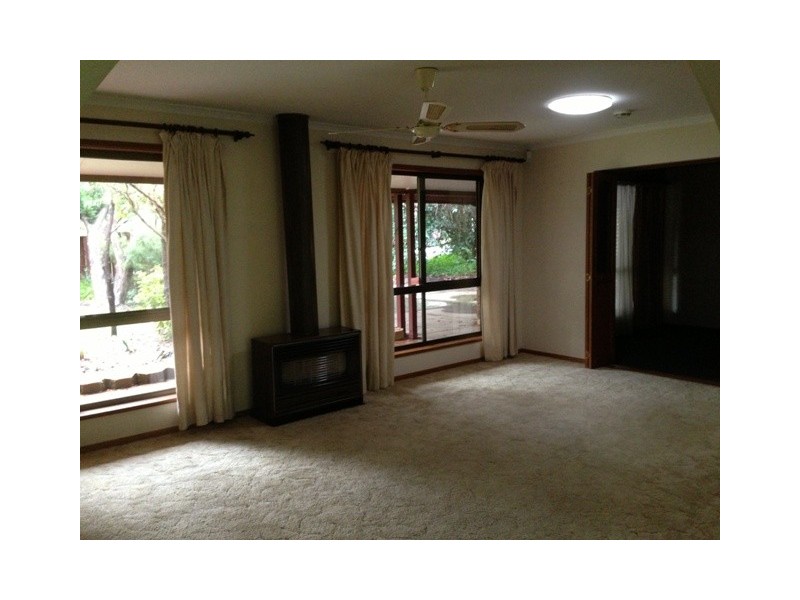 327 Main Road, Coromandel Valley SA 5051