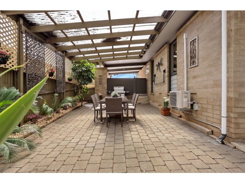 34 Oakridge Road, Aberfoyle Park SA 5159