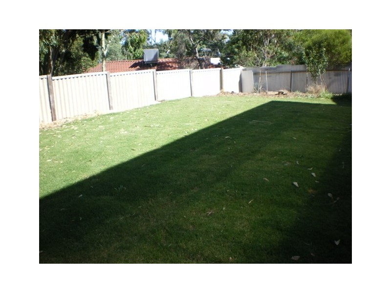 6 Stanbury Ave, Happy Valley SA 5159