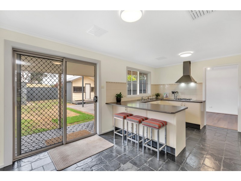 17 Edith Street, Morphett Vale SA 5162