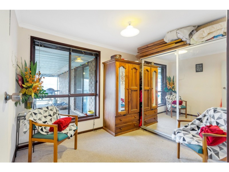 12 Kurandah Street, O’sullivan Beach SA 5166