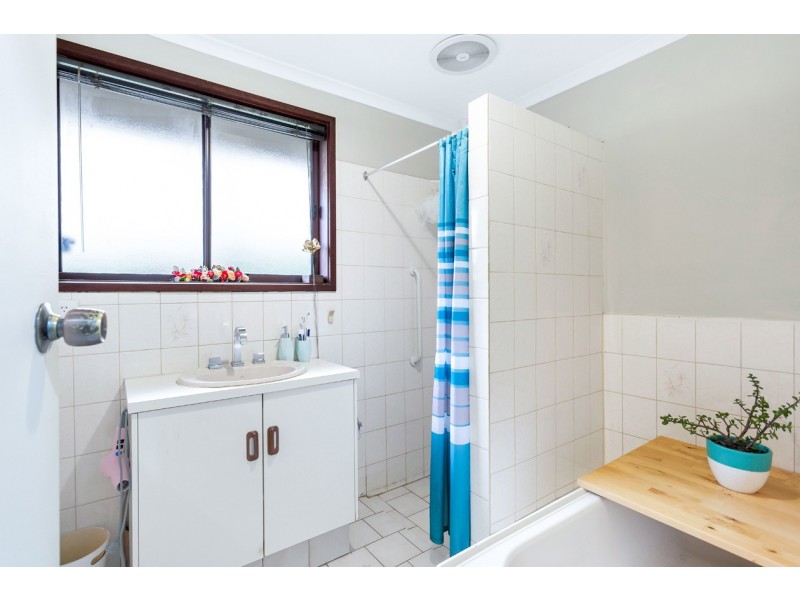 12 Kurandah Street, O’sullivan Beach SA 5166