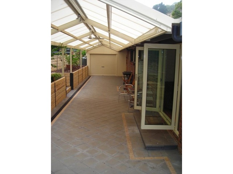 11 Krowalle Crescent, Hawthorndene SA 5051