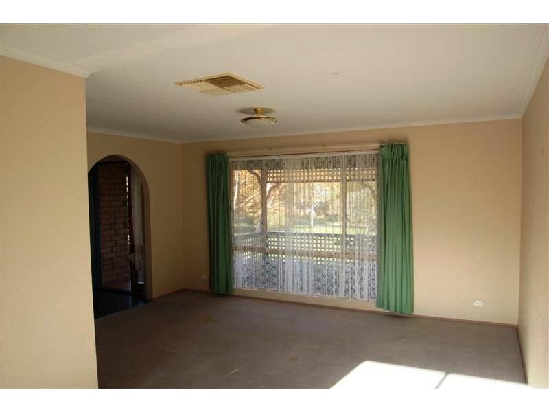 13 Monaro Road, Aberfoyle Park SA 5159