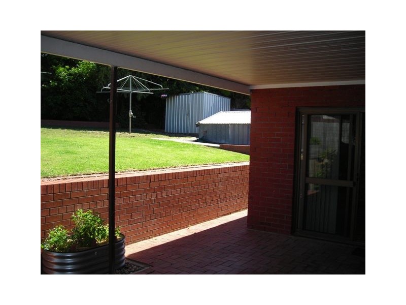 28 Riesling Avenue, Reynella East SA 5161