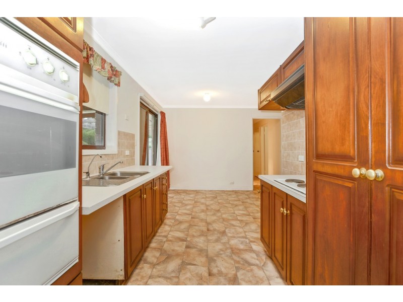 59 Oakridge Rd, Aberfoyle Park SA 5159