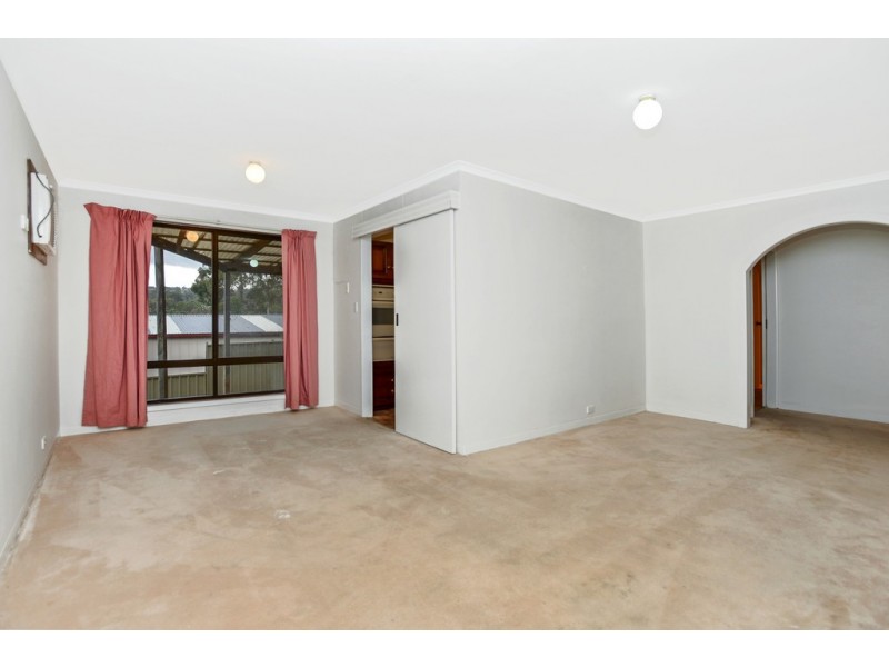 59 Oakridge Rd, Aberfoyle Park SA 5159