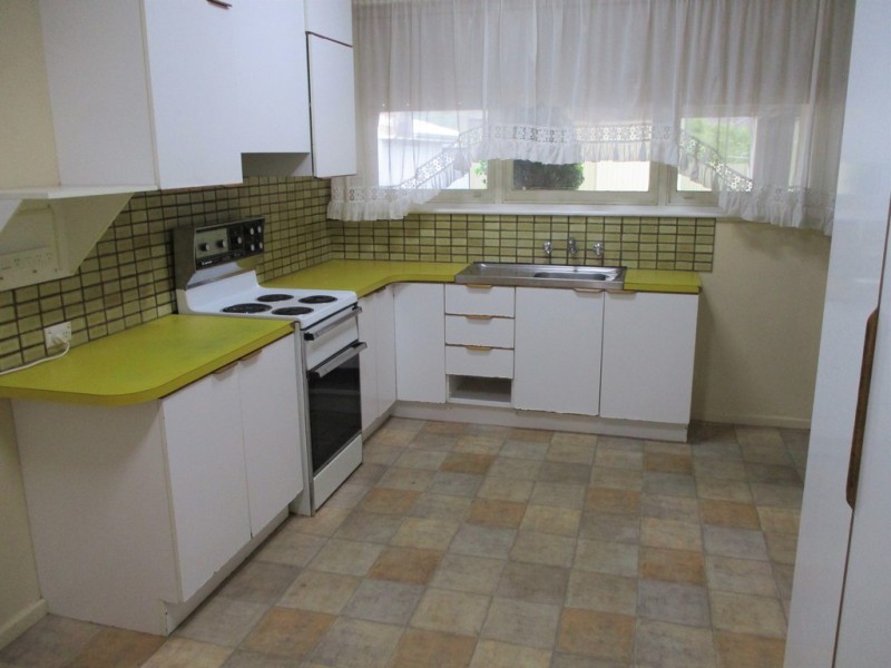 12 Narkunda Street, Glandore SA 5037