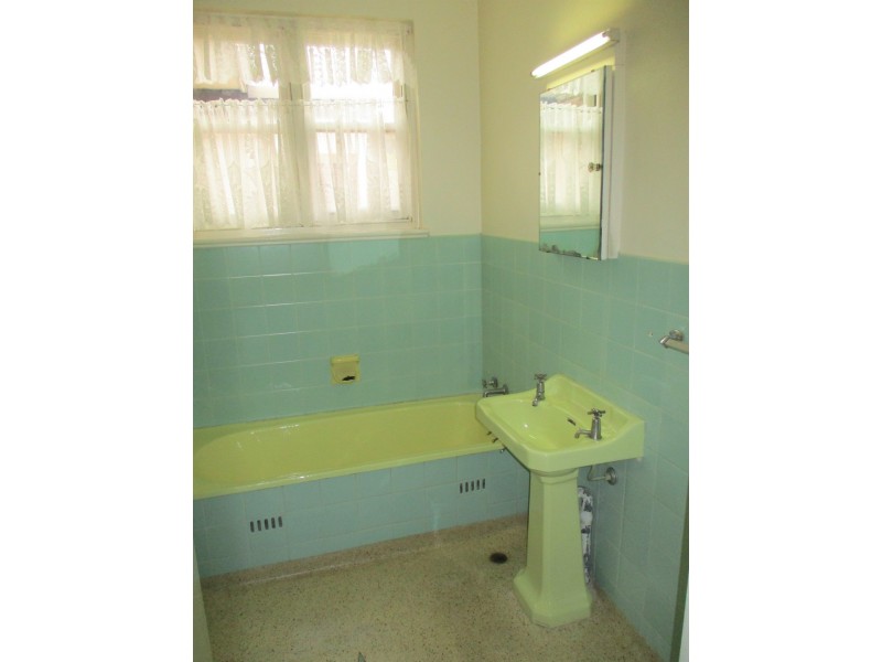 12 Narkunda Street, Glandore SA 5037