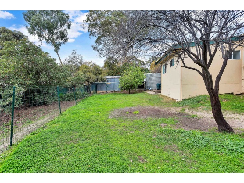 18-20 Yalanda St, Eden Hills SA 5050