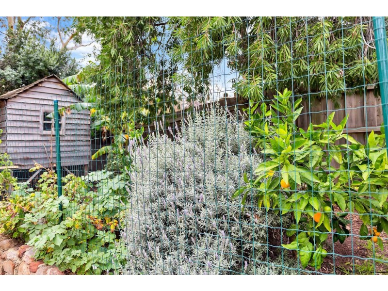 18-20 Yalanda St, Eden Hills SA 5050