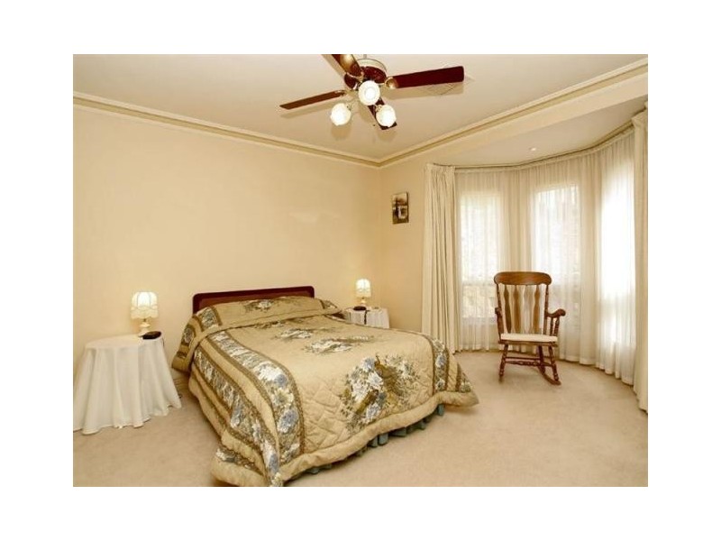 2 Nunyara Crescent, Belair SA 5052