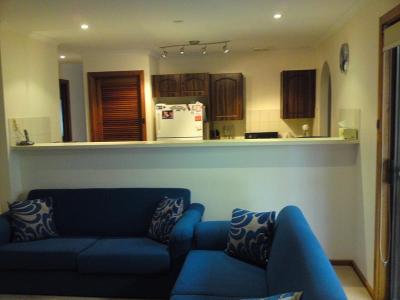 15 Deborah Road, Aberfoyle Park SA 5159