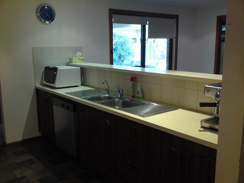 15 Deborah Road, Aberfoyle Park SA 5159