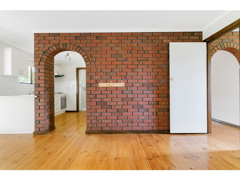 18 Elmgrove Street, Aberfoyle Park SA 5159