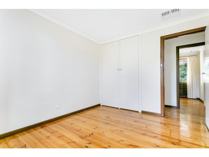 18 Elmgrove Street, Aberfoyle Park SA 5159