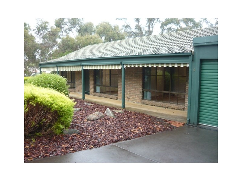 5 Newport Crescent, Aberfoyle Park SA 5159