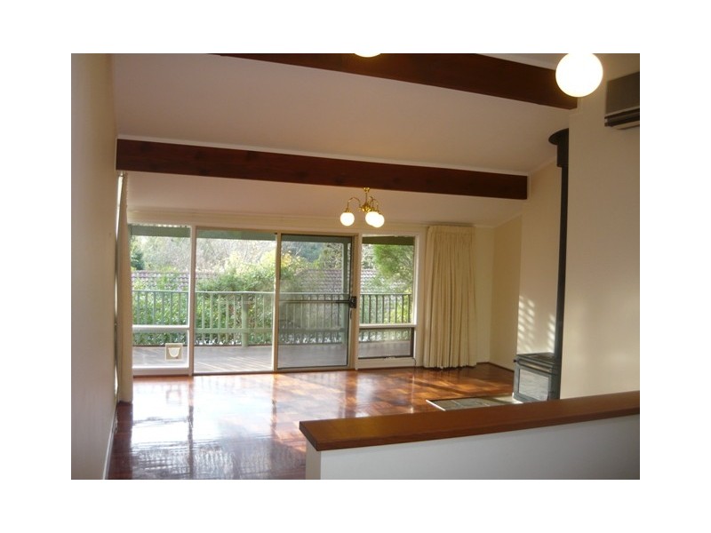 1 Jacaranda Drive, Coromandel Valley SA 5051