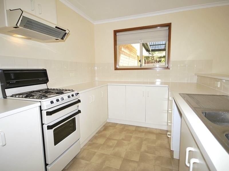 12 Wooding Avenue, Woodcroft SA 5162