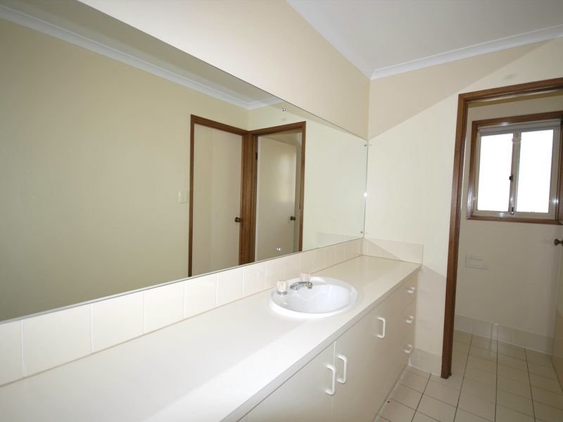 12 Wooding Avenue, Woodcroft SA 5162