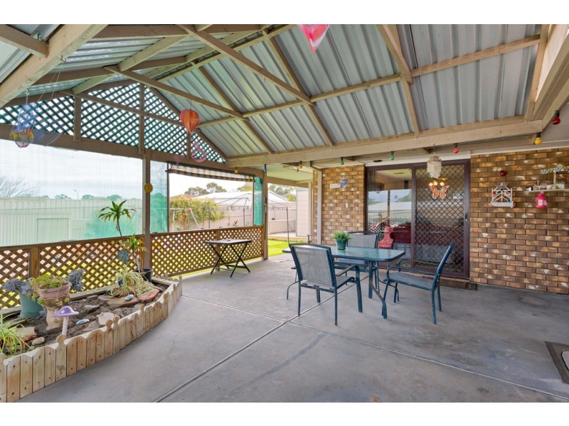 8 Hibiscus Court, Morphett Vale SA 5162