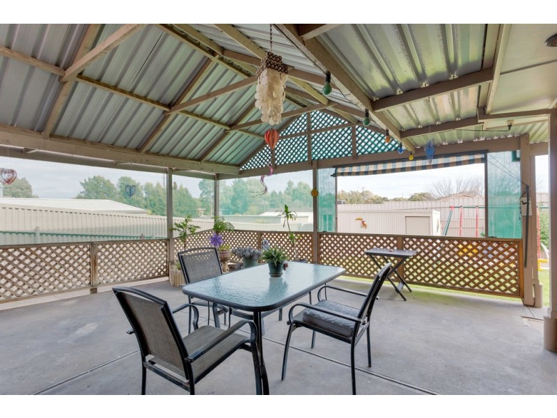 8 Hibiscus Court, Morphett Vale SA 5162