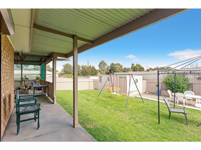 8 Hibiscus Court, Morphett Vale SA 5162