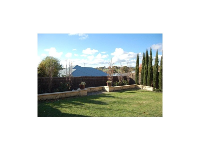 24 FERGUSSON AVENUE, Craigburn Farm SA 5051