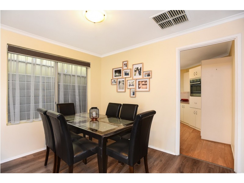 1/2 Manning Rd, Aberfoyle Park SA 5159