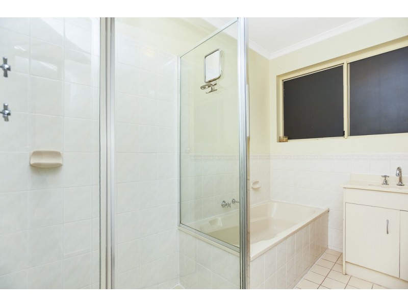 1/2 Manning Rd, Aberfoyle Park SA 5159