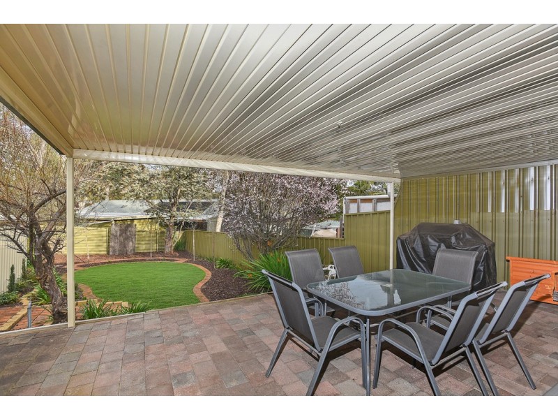 1/2 Manning Rd, Aberfoyle Park SA 5159