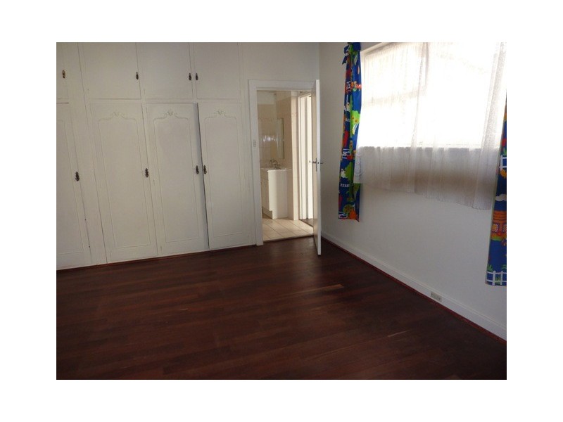 7 Parham Road, Eden Hills SA 5050