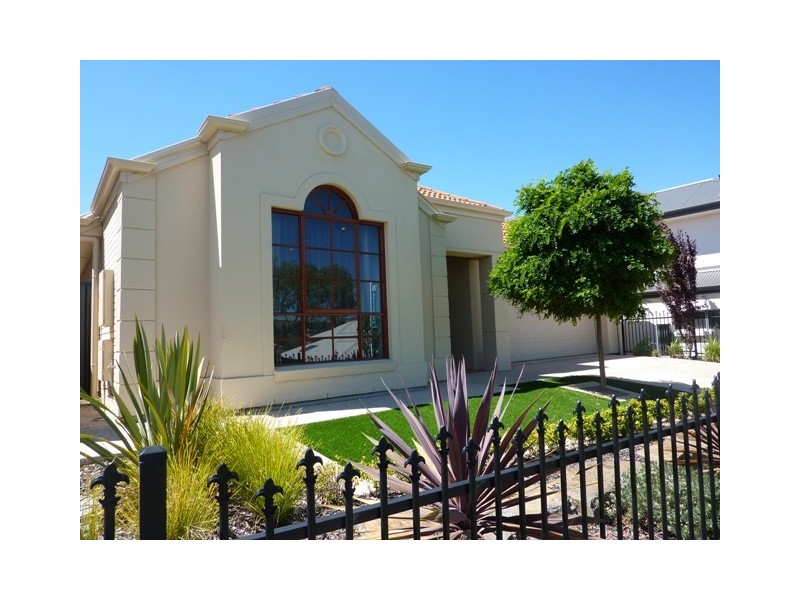 93 Highfield Drive, Craigburn Farm SA 5051