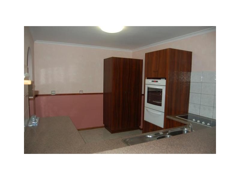 4 Hub Drive, Aberfoyle Park SA 5159