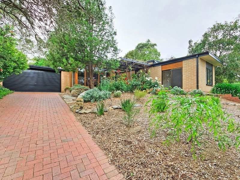 17 Currawong Avenue, Glenalta SA 5052