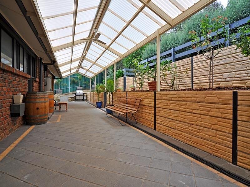 11 Krowalle Crescent, Hawthorndene SA 5051