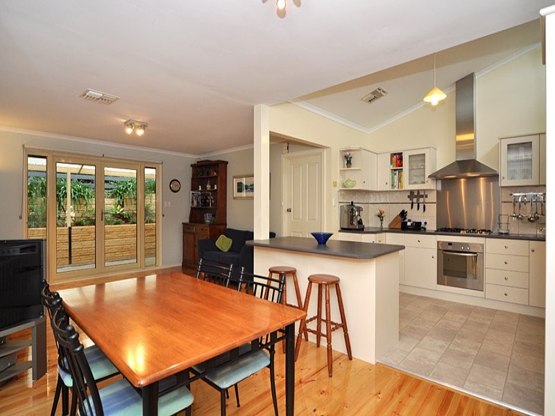 11 Krowalle Crescent, Hawthorndene SA 5051