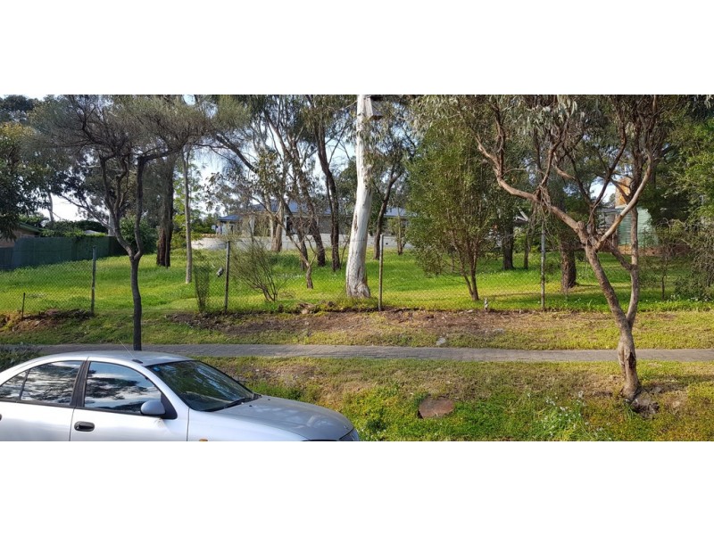 18 Mountain Road, Eden Hills SA 5050