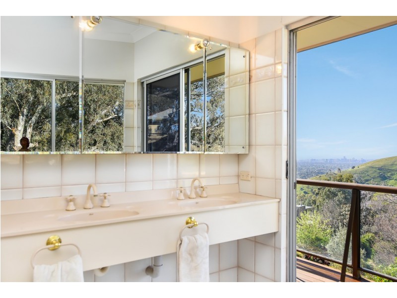 18 Francis Street, Belair SA 5052