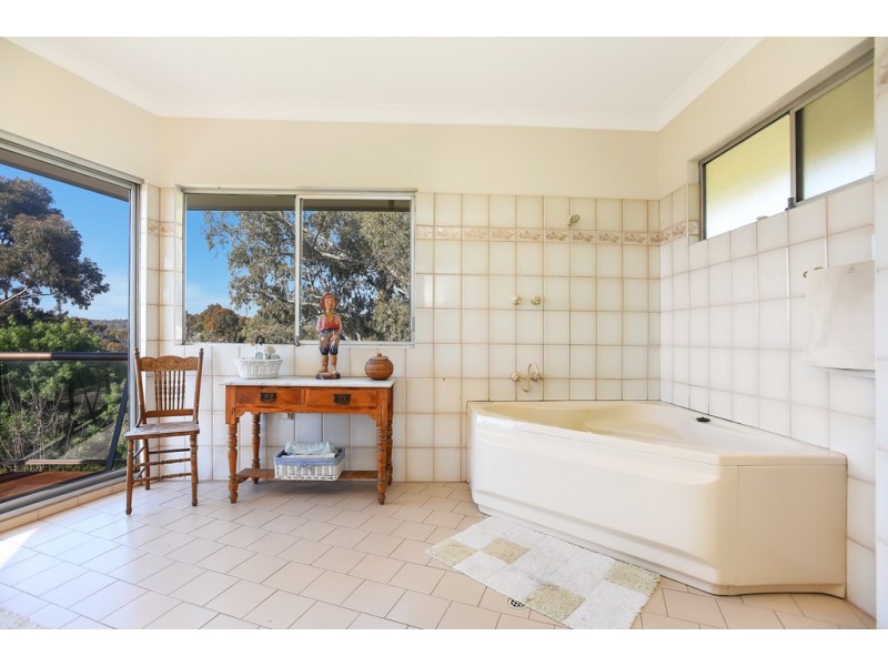 18 Francis Street, Belair SA 5052