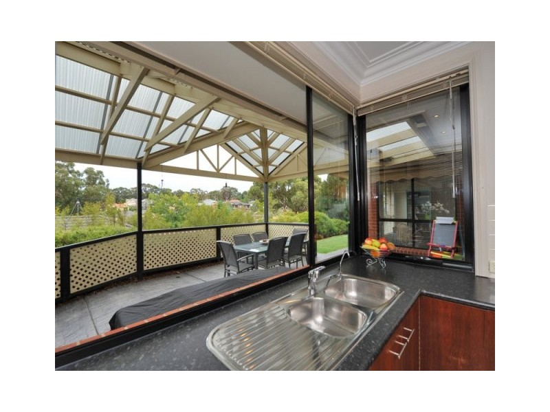 46 Creswell Ave, Craigburn Farm SA 5051