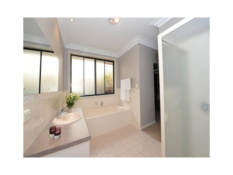 46 Creswell Ave, Craigburn Farm SA 5051