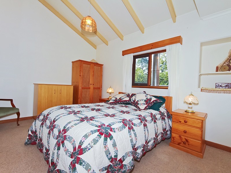 1 Barunga Street, Eden Hills SA 5050