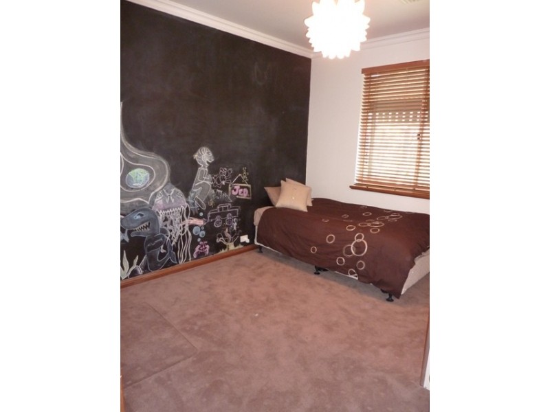 14 Bennett Close, Aberfoyle Park SA 5159