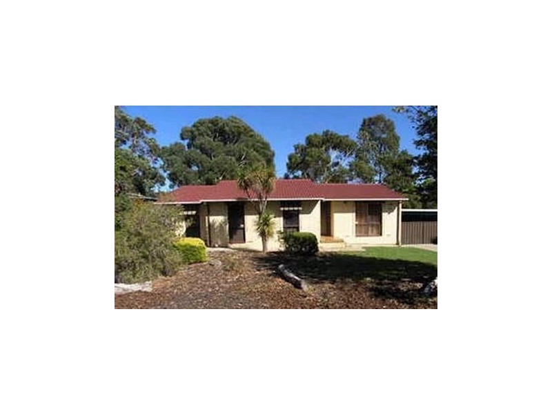 15 Redcraze Street, Aberfoyle Park SA 5159