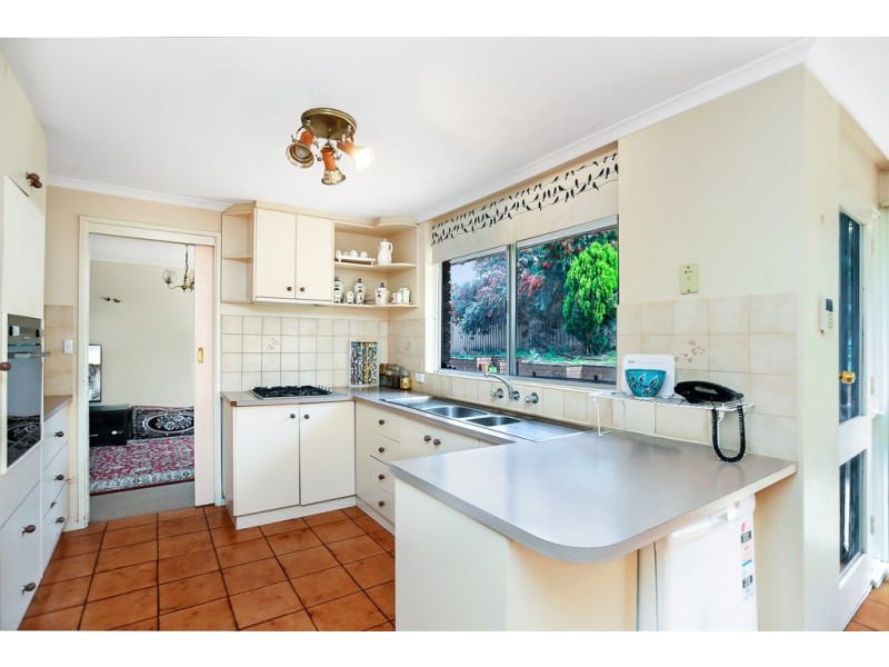 27 Magnolia Ave, Happy Valley SA 5159