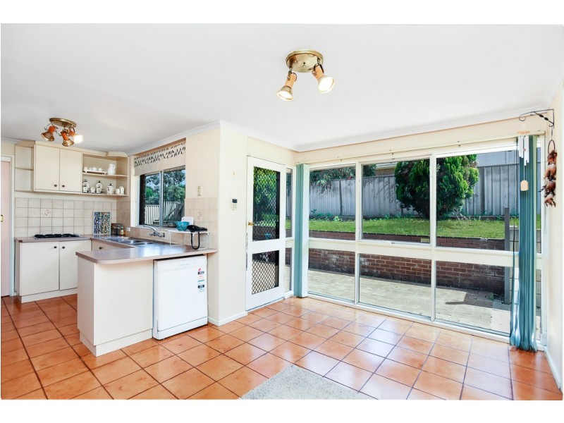 27 Magnolia Ave, Happy Valley SA 5159